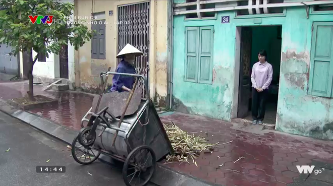 Thương nhớ ở ai: Sau khi gần gũi đến... sập giường, Hạnh lên thành phố để gia nhập hội chị em bỏ chồng Thương nhớ ở ai: Sau khi gần gũi đến... sập giường, Hạnh lên thành phố để gia nhập hội chị em bỏ chồng